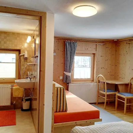 Hubert Fiegl 3* Зёльден