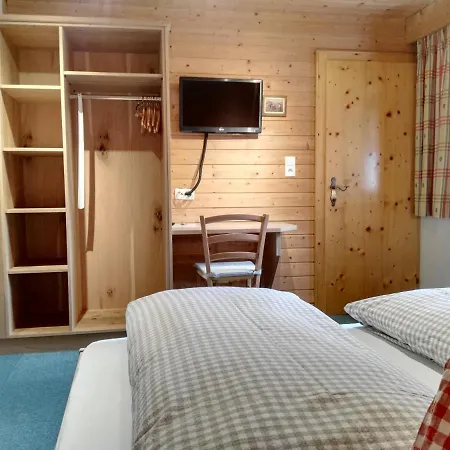 Hubert Fiegl Bed and Breakfast